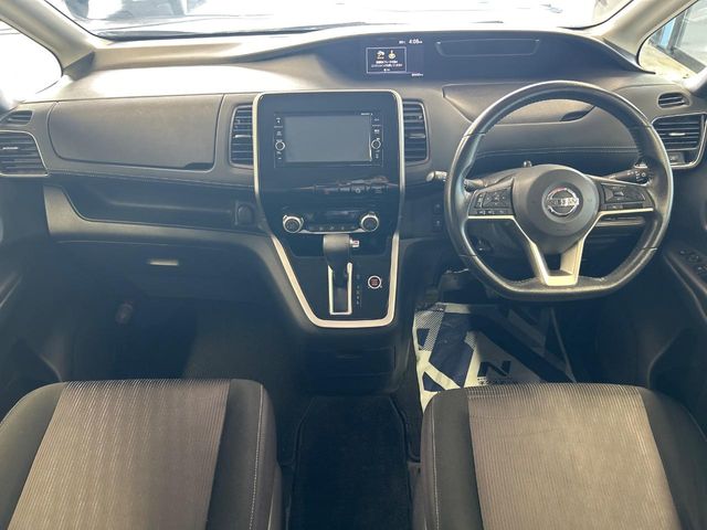 日産 セレナ