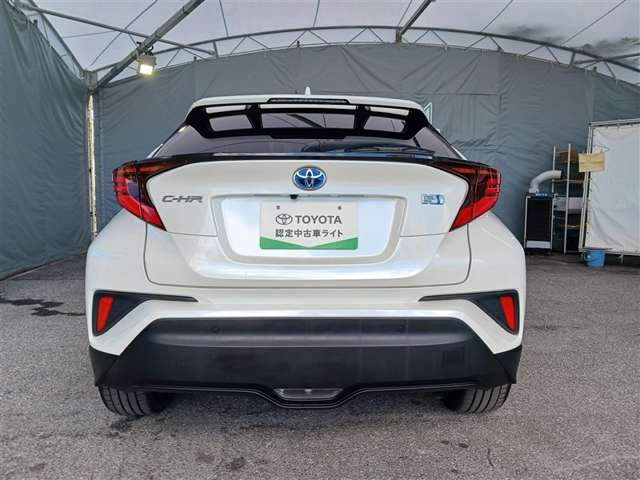 トヨタ C-HR