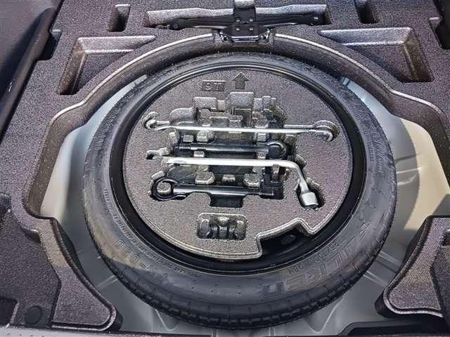 トヨタ カローラ