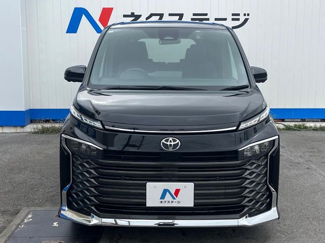 トヨタ ヴォクシー