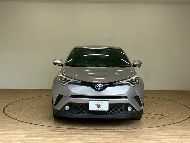 トヨタ C-HR