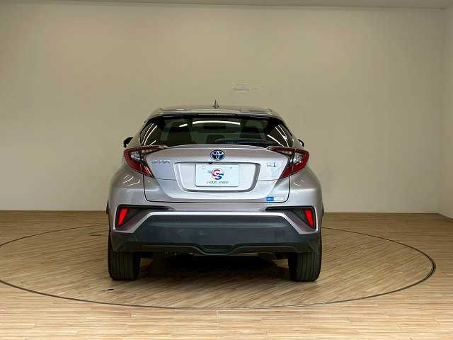 トヨタ C-HR