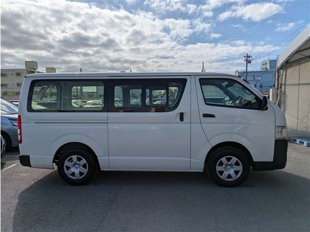 トヨタ ハイエースバン