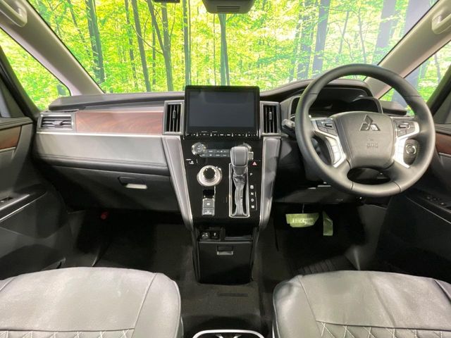 三菱 デリカD：5