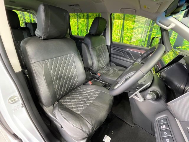 三菱 デリカD：5