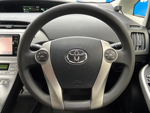 トヨタ プリウス