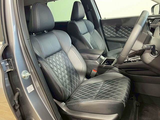 三菱 アウトランダー