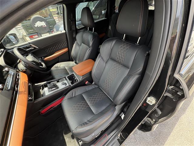 三菱 アウトランダーPHEV