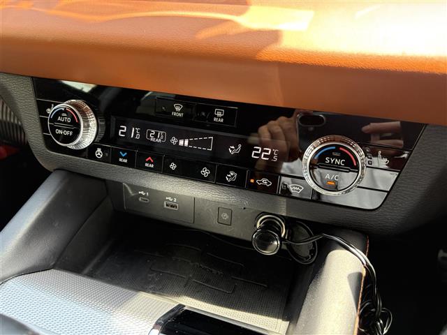 三菱 アウトランダーPHEV