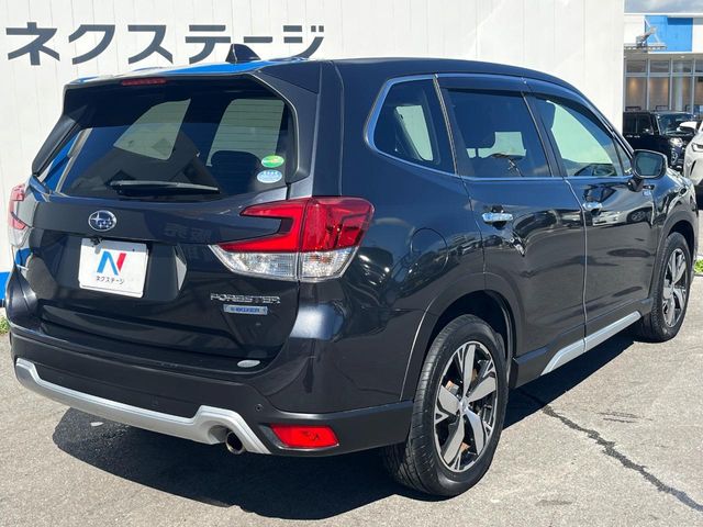 スバル フォレスター