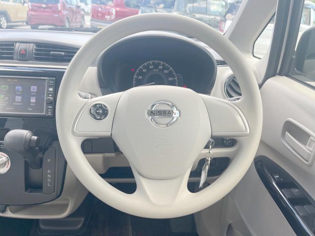 日産 デイズ
