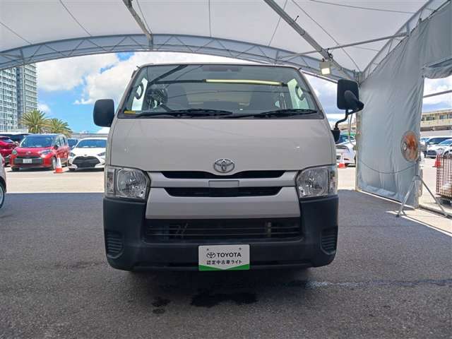 トヨタ ハイエースバン