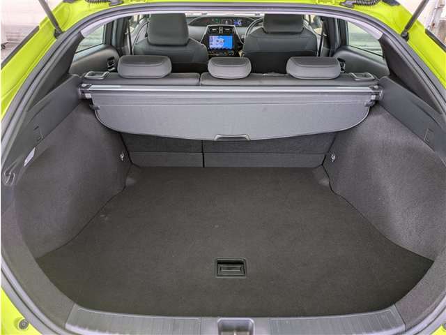 トヨタ プリウス