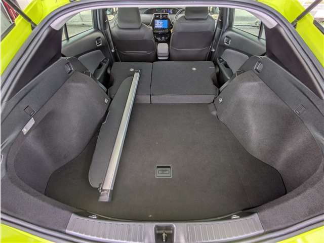 トヨタ プリウス