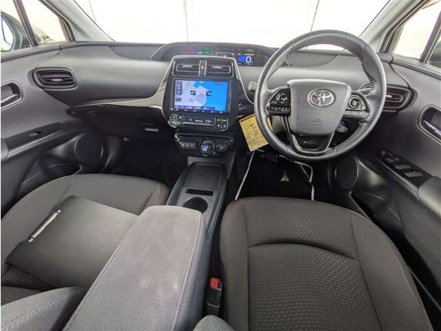 トヨタ プリウス