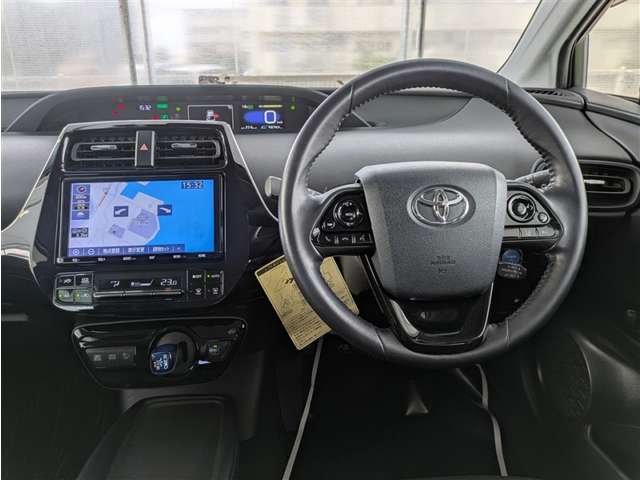 トヨタ プリウス