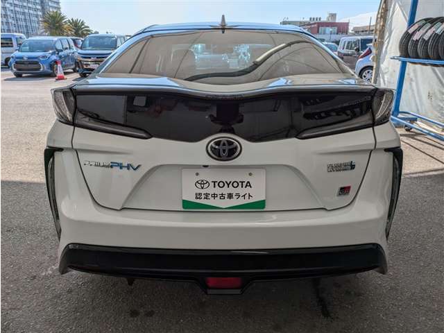 トヨタ プリウスPHV