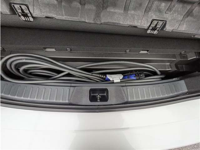 トヨタ プリウスPHV