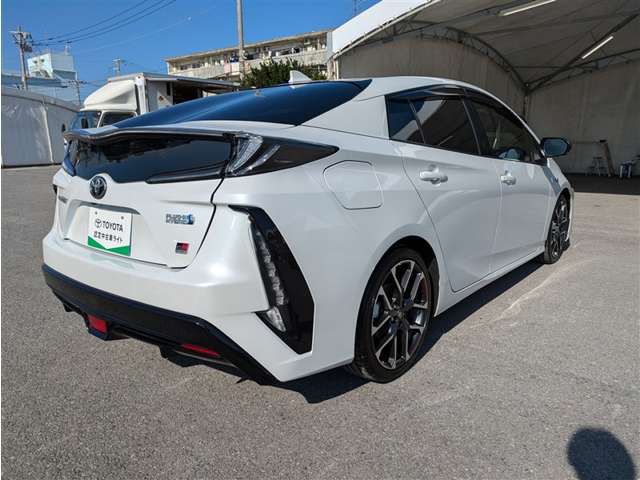 トヨタ プリウスPHV