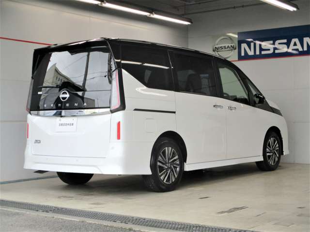 日産 セレナ