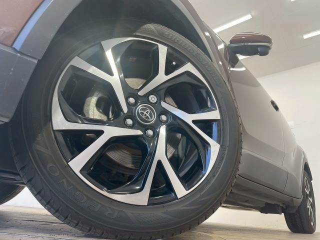 トヨタ C-HR