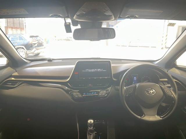 トヨタ C-HR