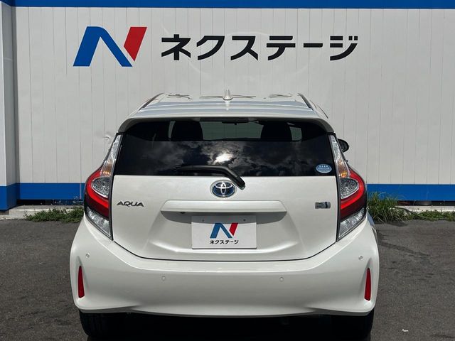 トヨタ アクア