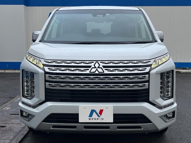 三菱 デリカD：5