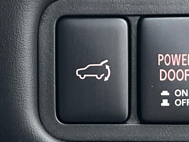 三菱 デリカD：5