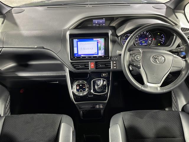 トヨタ ヴォクシー