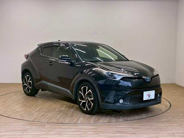 トヨタ C-HR