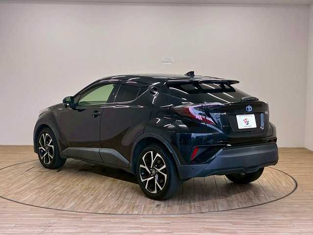 トヨタ C-HR