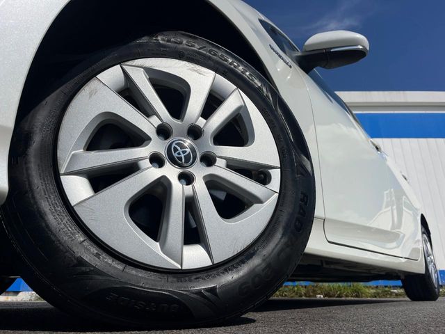 トヨタ プリウス