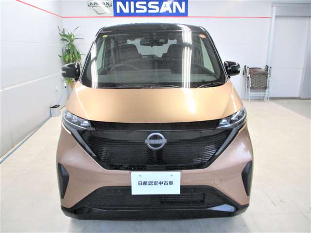日産 サクラ X・2023(R5)年式・暁サンライズカッパーM/ブラックP2