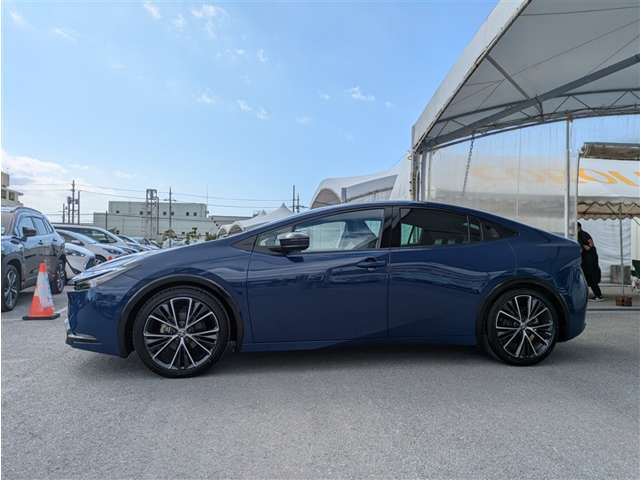 トヨタ プリウス