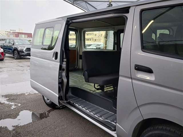 トヨタ ハイエースバン