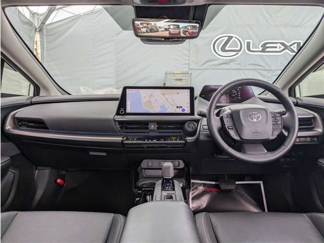 トヨタ プリウス