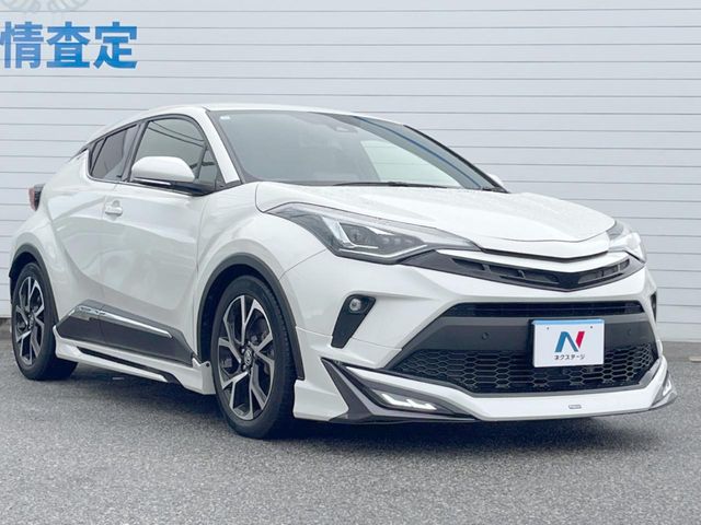 トヨタ C-HR
