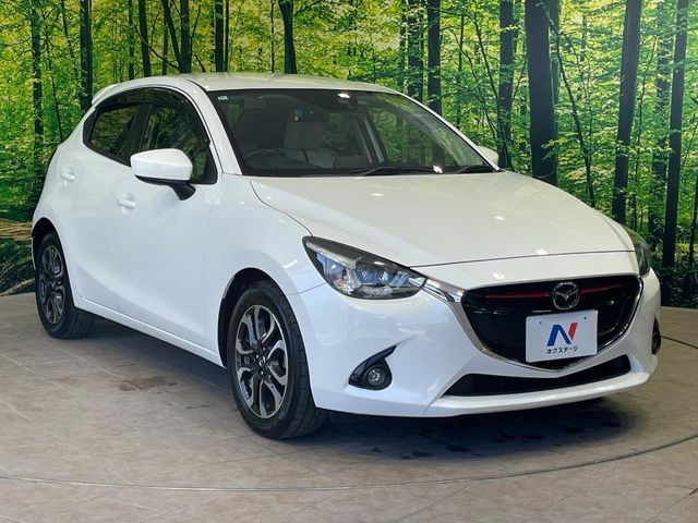 マツダ デミオ