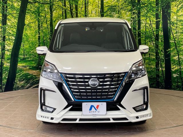 日産 セレナ