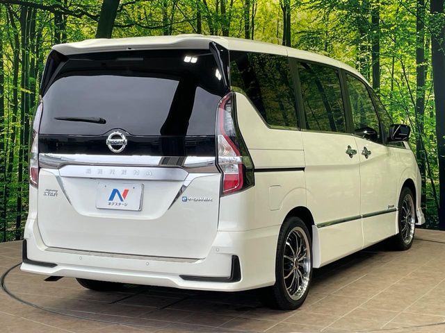 日産 セレナ