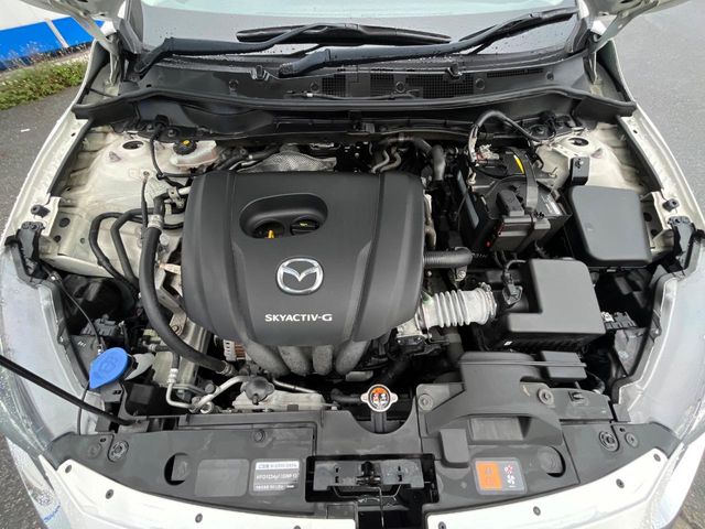 マツダ MAZDA2