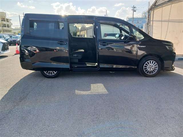 トヨタ ヴォクシー