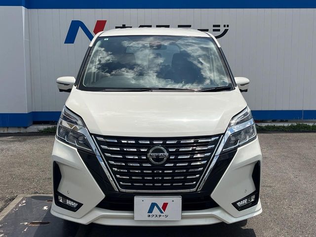 日産 セレナ
