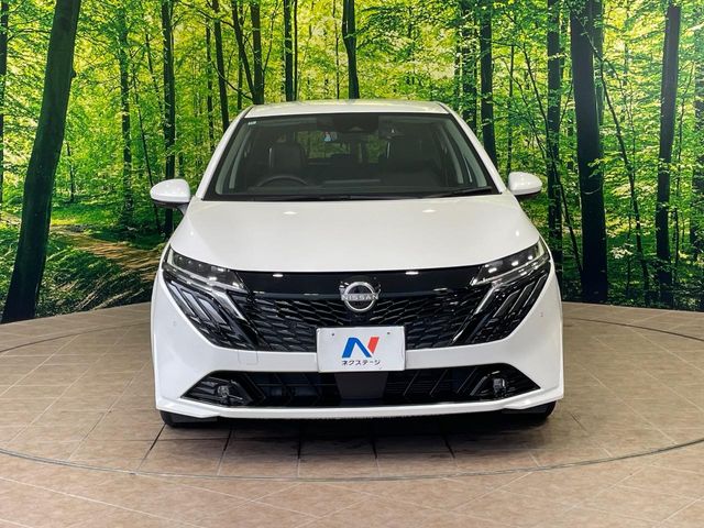 日産 ノートオーラ