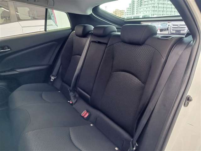 トヨタ プリウス