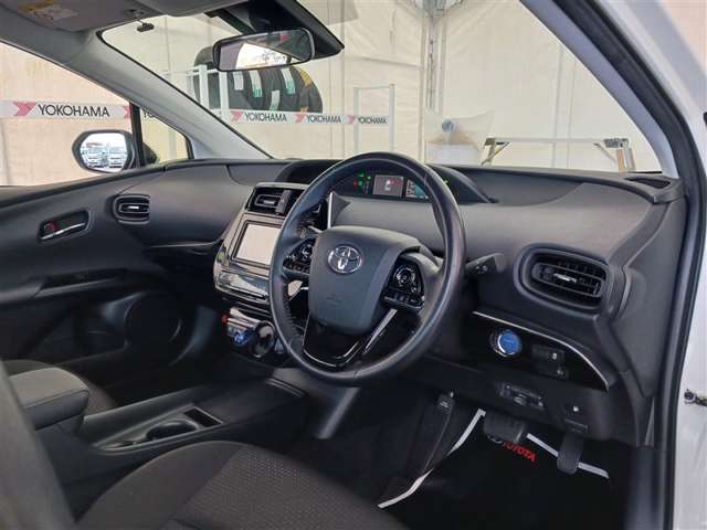 トヨタ プリウス