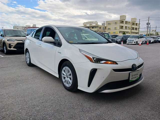 トヨタ プリウス