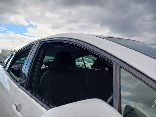 トヨタ プリウス