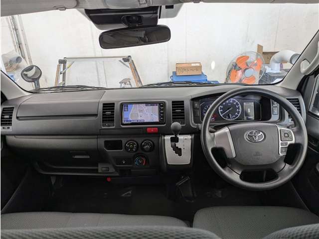 トヨタ ハイエースバン